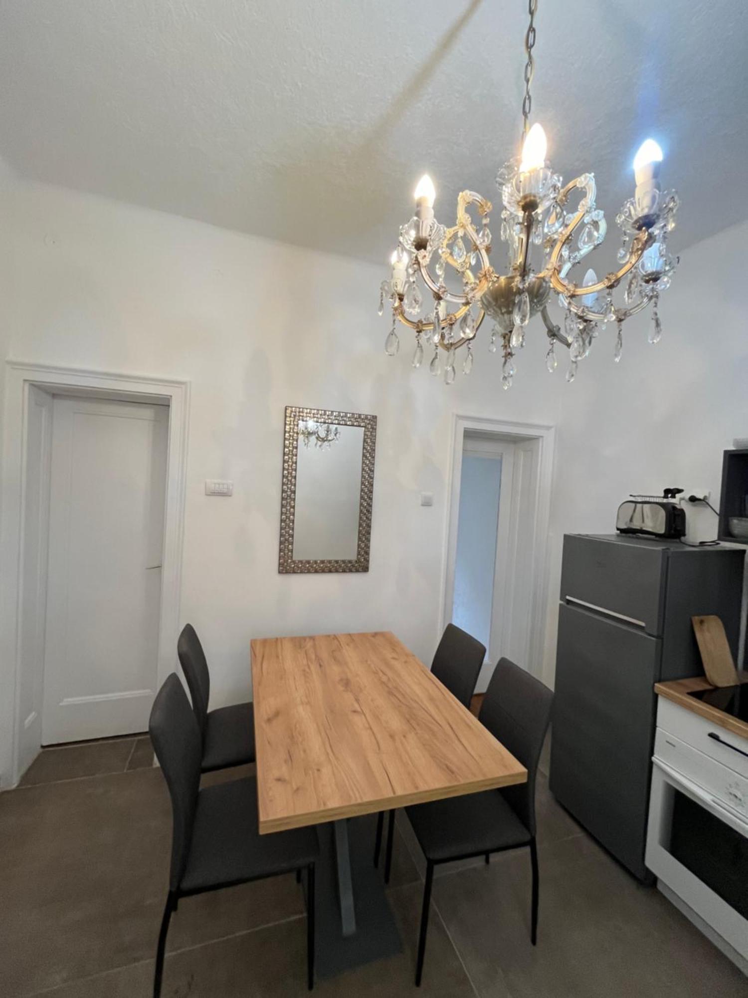Two Bedroom Apartment Near Slavija Square Belgrado Exterior foto