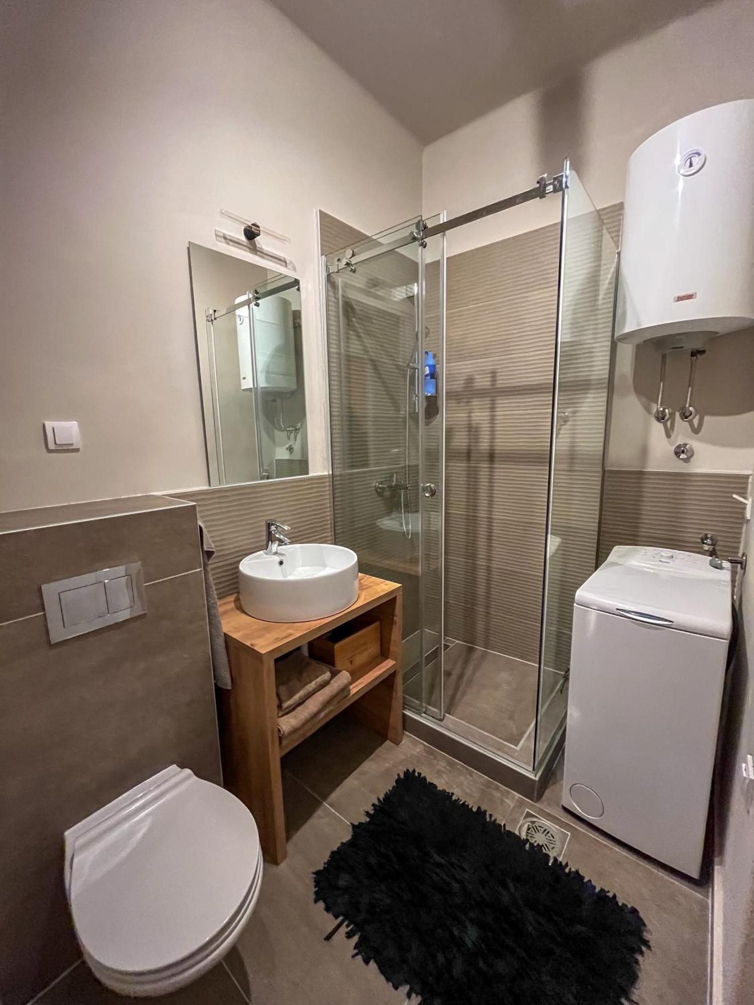 Two Bedroom Apartment Near Slavija Square Belgrado Exterior foto